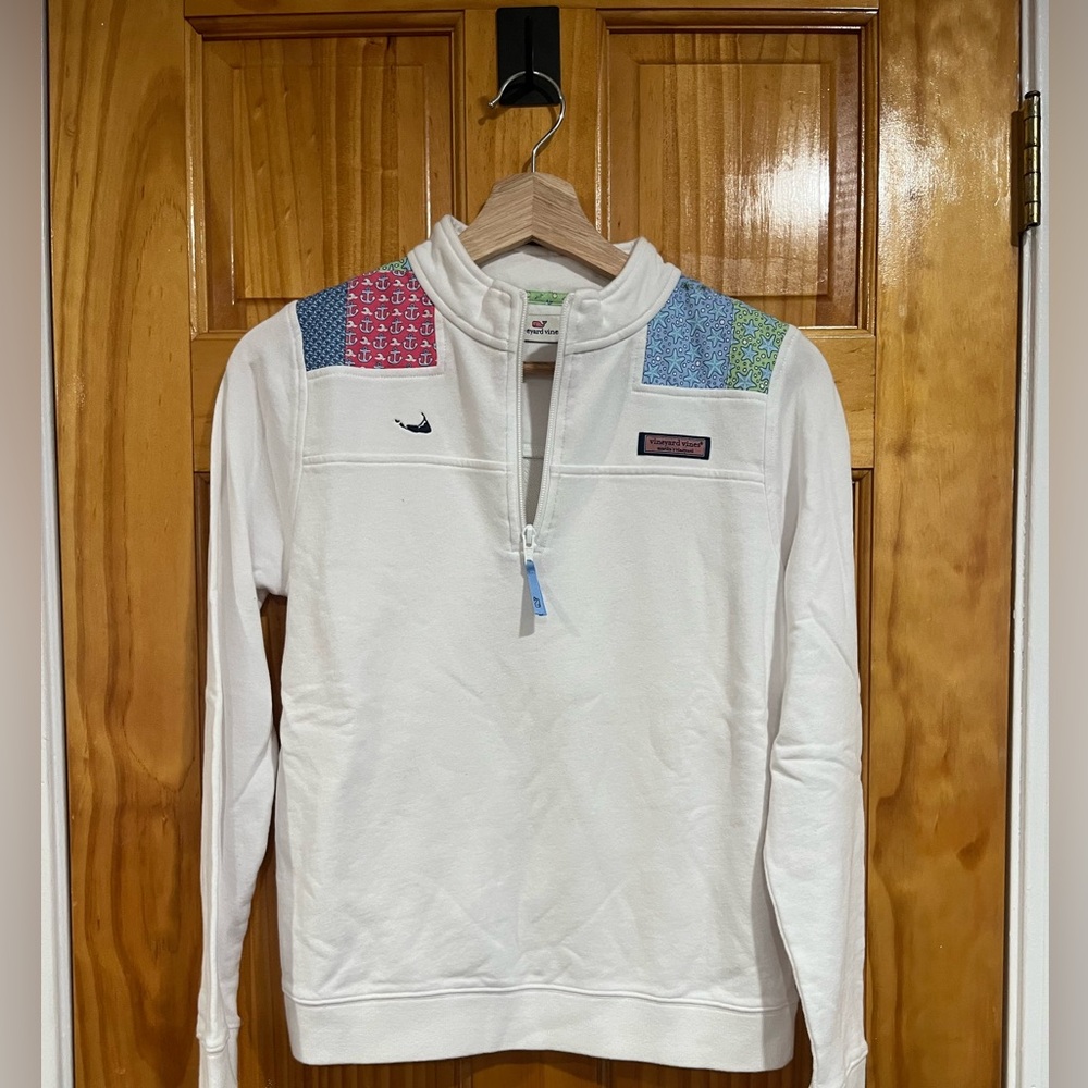 Young Vineyard Vines Preppy White Quarter-Zip Pullover with Colorful Patchwork
